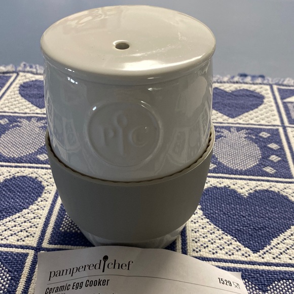 Pampered Chef Ceramic Egg Cooker - Picture 2 of 6